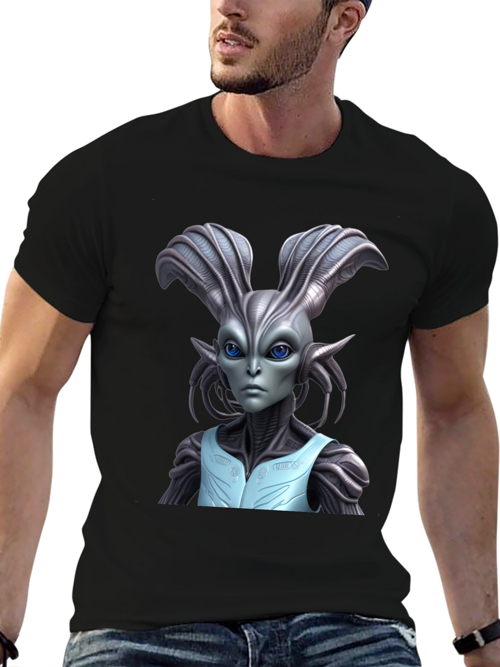 Alien Graphic Tee - Sci-Fi Fashion